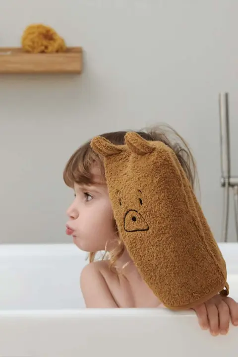 デンマーク製 カートゥーン バスタオル【オーガニックコットン・赤ちゃん用・かわいいデザイン】