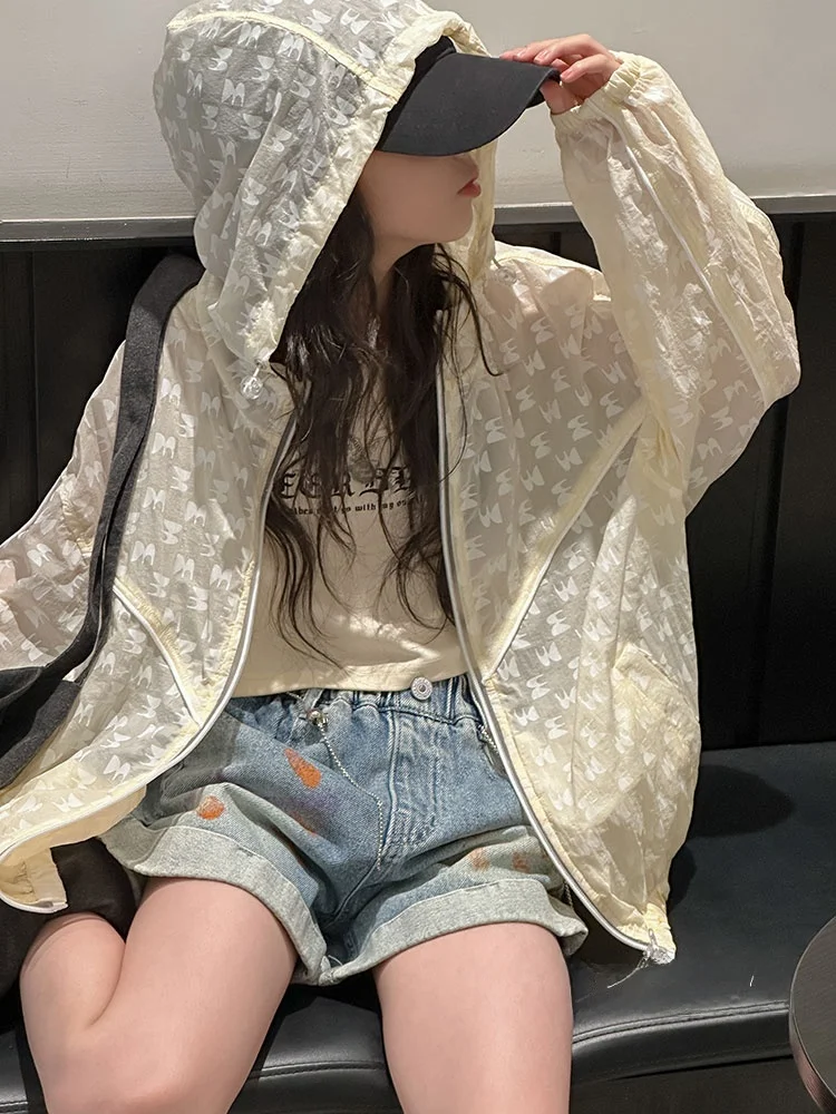 気温20度のとき、子どもに着せるべきパーカーはどれ？