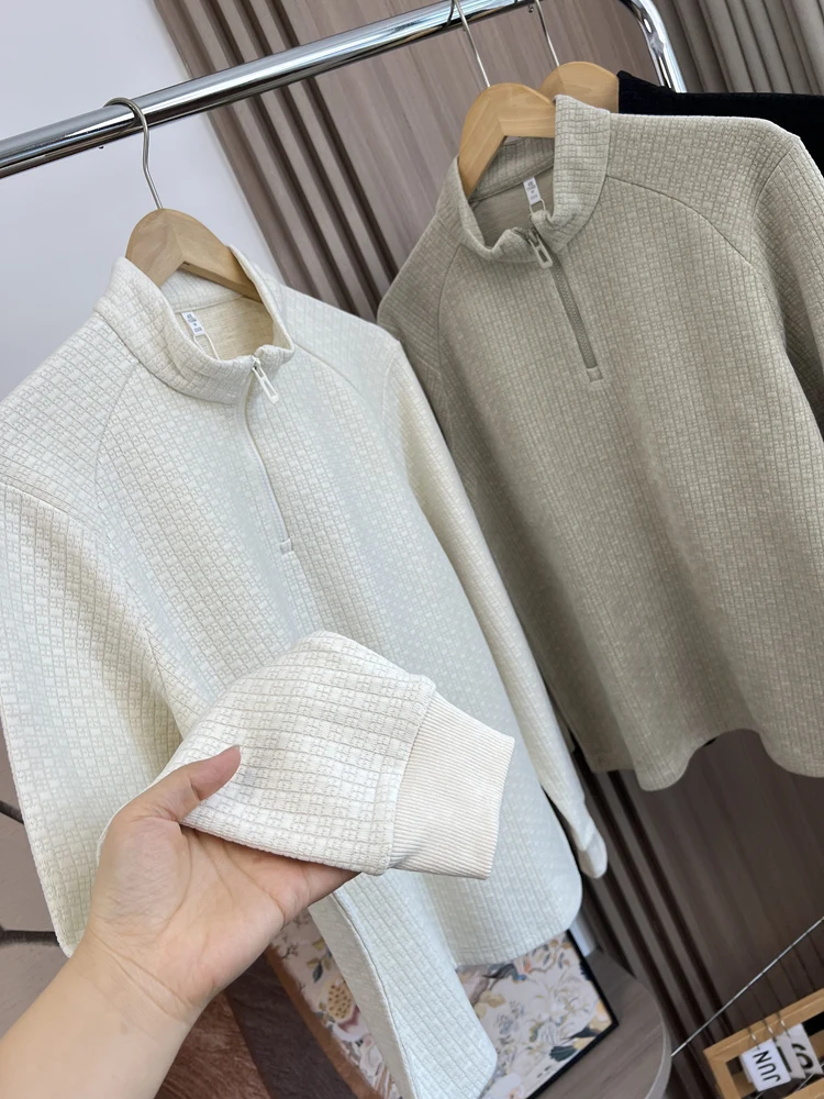 羊毛と桑蚕絲のチェック柄スウェット：抗静電・保温性に優れたメンズ半ラウンドジップの実用性解析