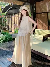 レースの刺繍入りノースリーブトップス【軽やかでしたデザイン・タックパンツ付き】（セットアップ対応）