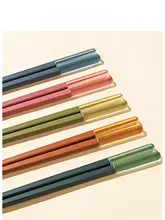 高級感ある分けられた箸【シンプルで洗練されたデザイン】