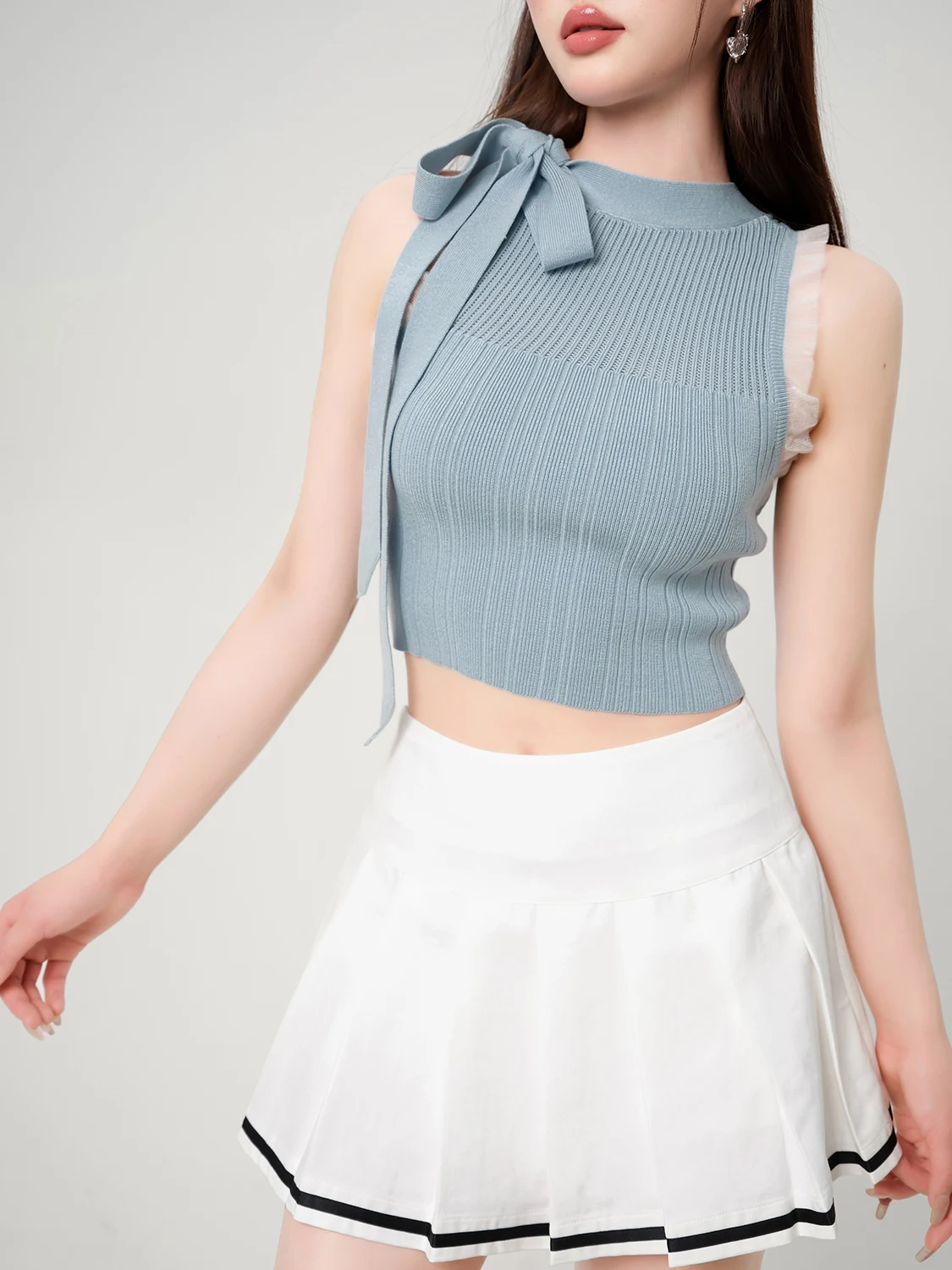 大人可愛い服 40代コーデの完全ガイド｜高腰ミニスカートで自然なスタイルアップ