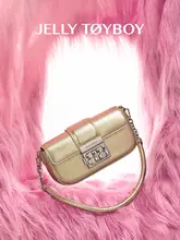 春夏用シルバー小型ショルダーバッグ【メタル素材・個性的なデザイン・通勤用】