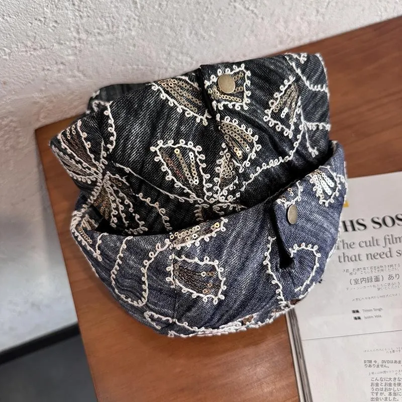 30代から40代の男性にぴったり？「刺繍花柄デニムキャップ」が実は、おっさんらしさを演出する秘密兵器とは？