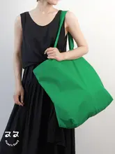 大容量のカラフルなキャンバストートバッグ【肩掛け対応・シンプルデザイン・ファッション】