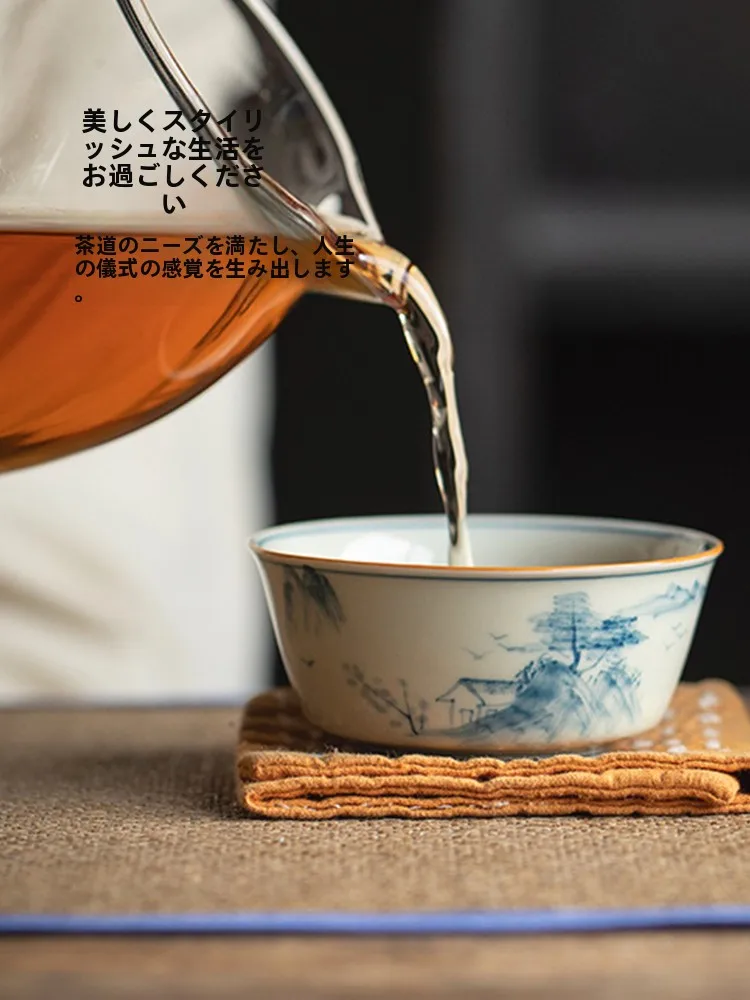 手描き茶器 大型主人杯：草木灰デザインの中式茶壺が提供する実用性と美意識
