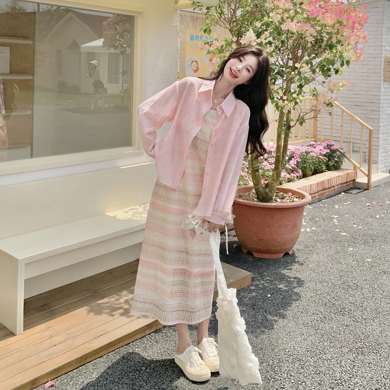 清新なピンクのキャミソールドレスセット：春のカジュアルファッションに最適な軽量2wayコーデ
