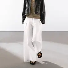 スタイルの白いワイドパンツ【通勤・シンプルデザイン・大人向け】