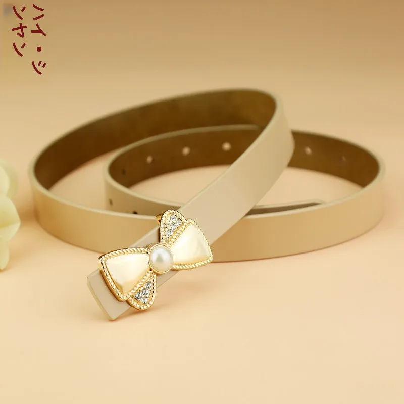 本革製レディースベルト：500円プレゼント女性おしゃれに最適なシンプルデザインのアイテム