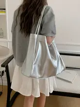 レトロな大容量トートバッグ【肩掛け・通勤向け・ファッションスタイル】