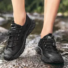 通気性のあるメンズスニーカー【夏用・メッシュ・軽量・カジュアルタイプ】