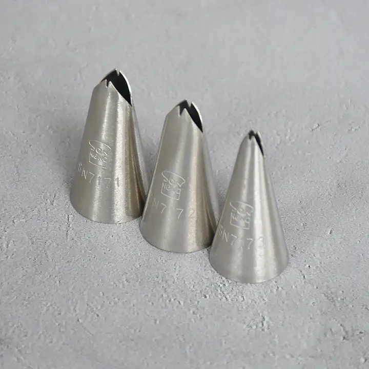 小型クリームデコレーター・葉っぱ型装飾用口金【菓子製作に最適】