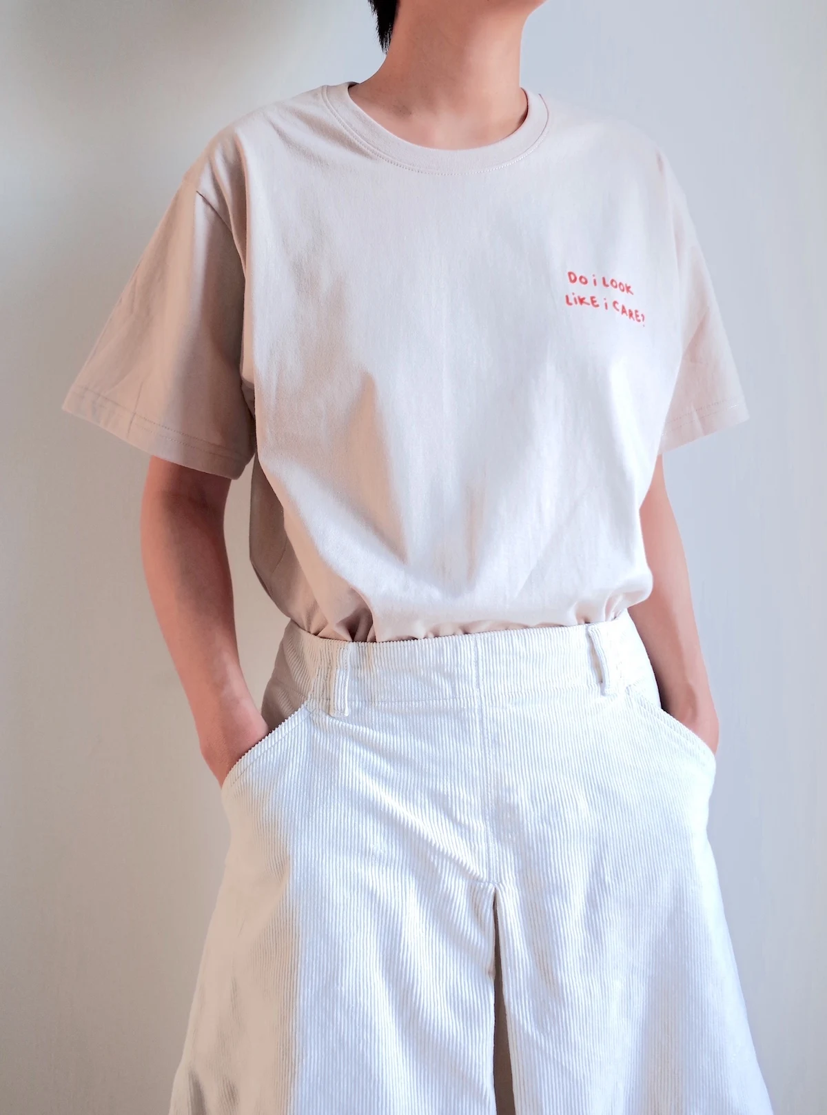 ユニークデザインTシャツ：this is never that とは異なる個性表現の実現