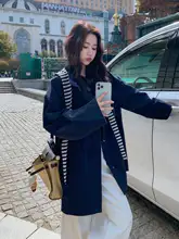 深い青のストライプデザインの女性用コート【春秋用・カジュアル・ゆったりとしたシルエット】