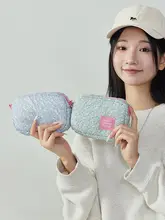 フラワープリントの収納ポーチ【ラウンドファスナー・可愛い小型デザイン・データケーブル収納用】