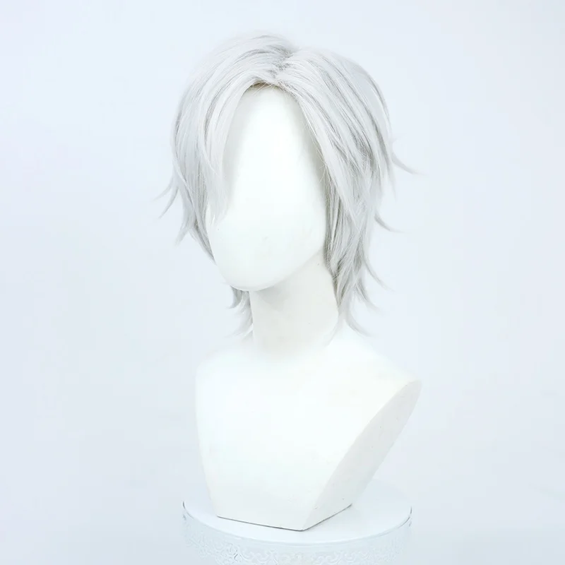 銀白色のコスプレウィッグは家庭にあるもので子どもに最適なゲームキャラクター仮装品か