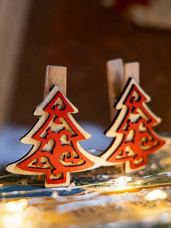雪だるまとサンタクロースのLEDクリスマスツリー装飾ライト：xmasとx'masの使い分けガイド