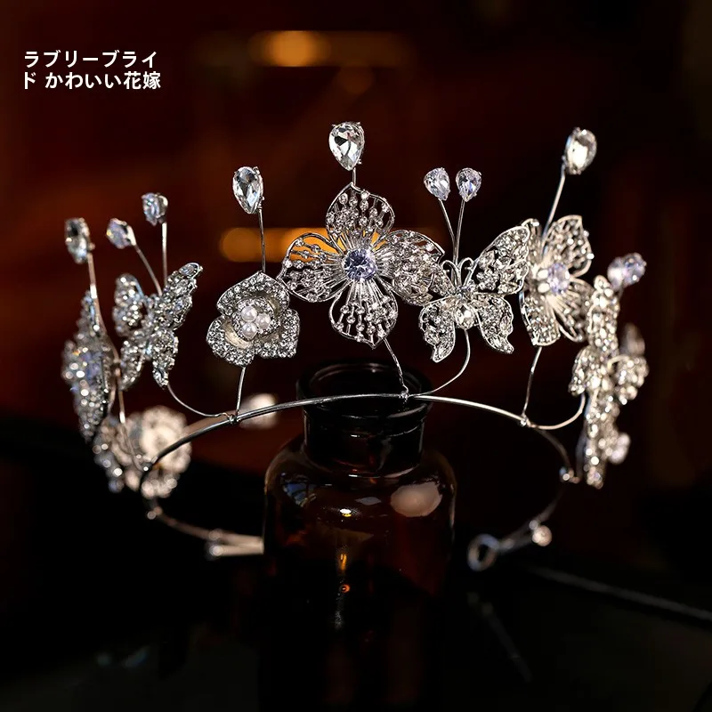ダブルレイヤーの動きのあるバタフライデザインクラウン：ウェディングドレス用ヘアバンドの実用性とデザイン特性