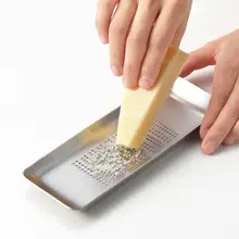 ステンレス製の手動おろし器【生姜・ニンニク・わさび用・大型】