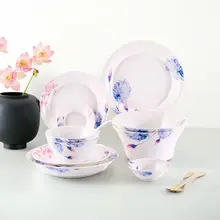 豪華な骨瓷製 キッチン食器セット【祝いの席・贈り物・全て揃った食器類】（セットアップ対応）