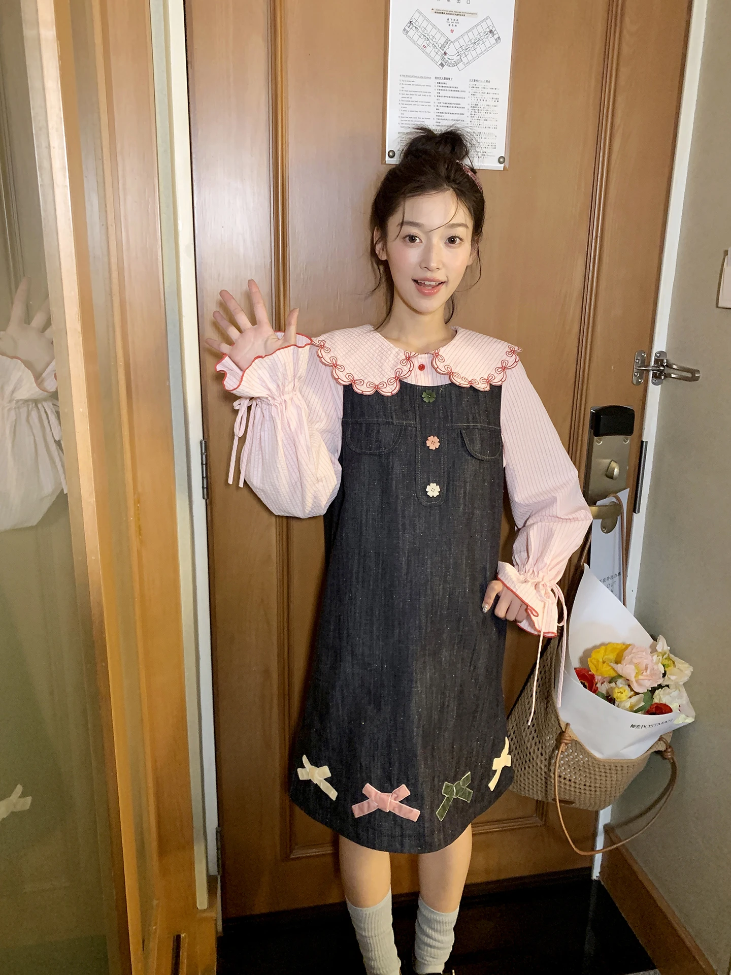春デニムコーディネートで迷ったら、この1着で解決できる？