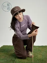 カラーブロックプリントのラウンドネック長袖Tシャツ【アウトドア・レトロスタイル・シルエットを強調】
