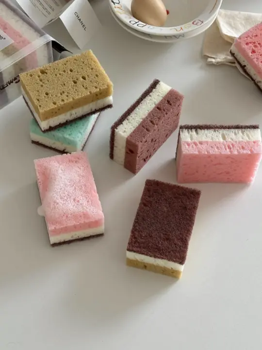 かわいいキャラクターの二重構造洗剤不要のスポンジ【台所用・お手入れ簡単】