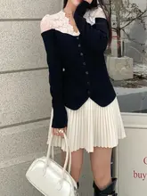レース切り替えのベロアニットトップス【Vネック・長袖・女性用】