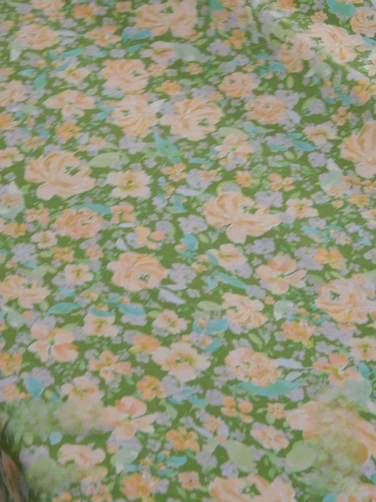 茶色のワンピースに合う色は？自然なバランスを意識した選び方