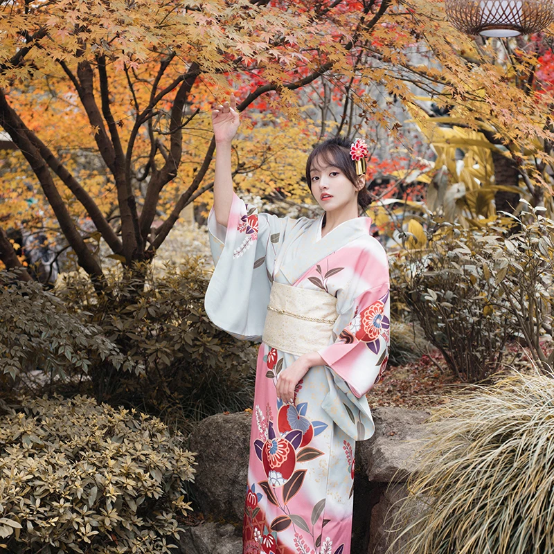 綺麗めストリートで写真を撮るなら、どんな和服がおすすめ？