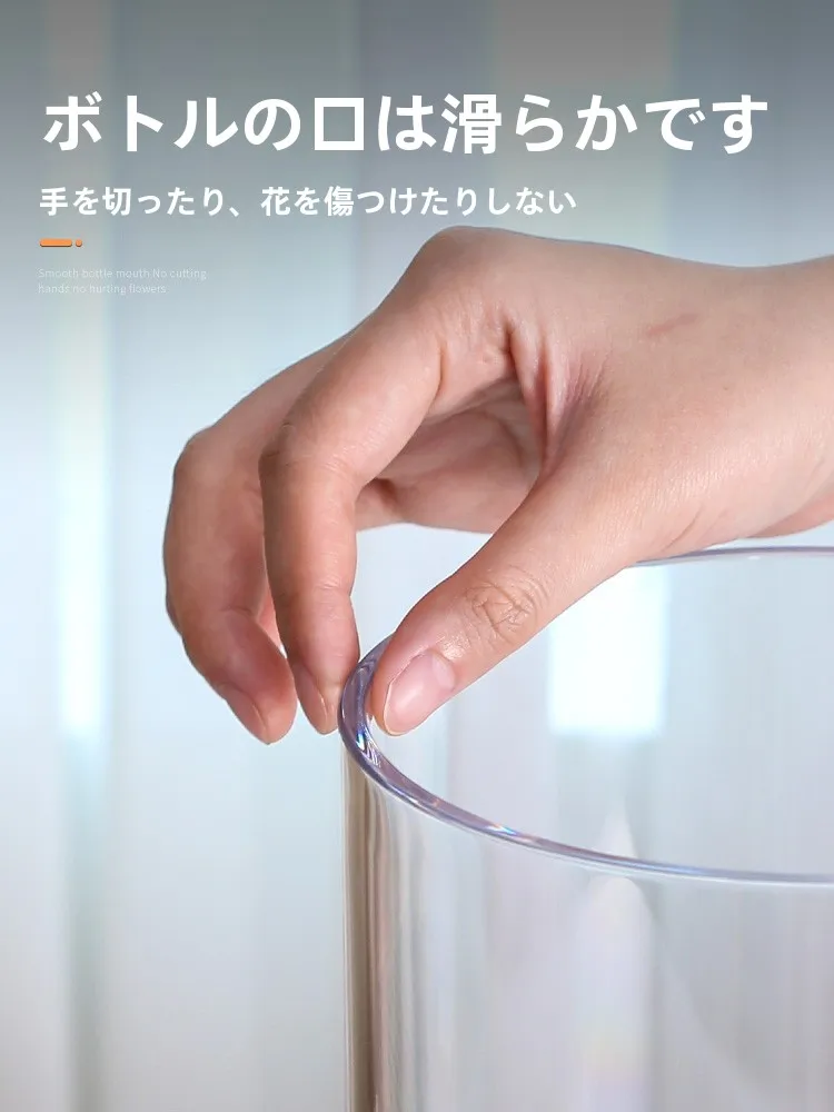 一人暮らし新生活をだけで揃えたら総額いくら？透明アクリル花瓶の実際の価値と選び方
