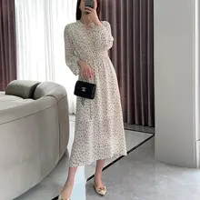 米白色の長袖シフォンワンピース【Vネック・ドット柄・ウエストゴム】