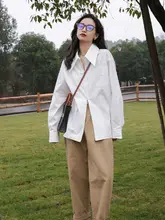 ホワイトジッパーブラウス【春秋用・デザイン性の高いフレンチスタイル】