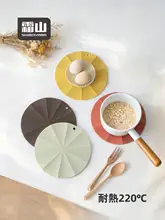 食品グレードのシリコン製テーブルマット【耐熱・キッチン用・防湯】
