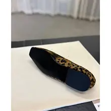 おしゃれなレトロデザインのレオパード柄フラットシューズ【高級牛毛・ブラウン】