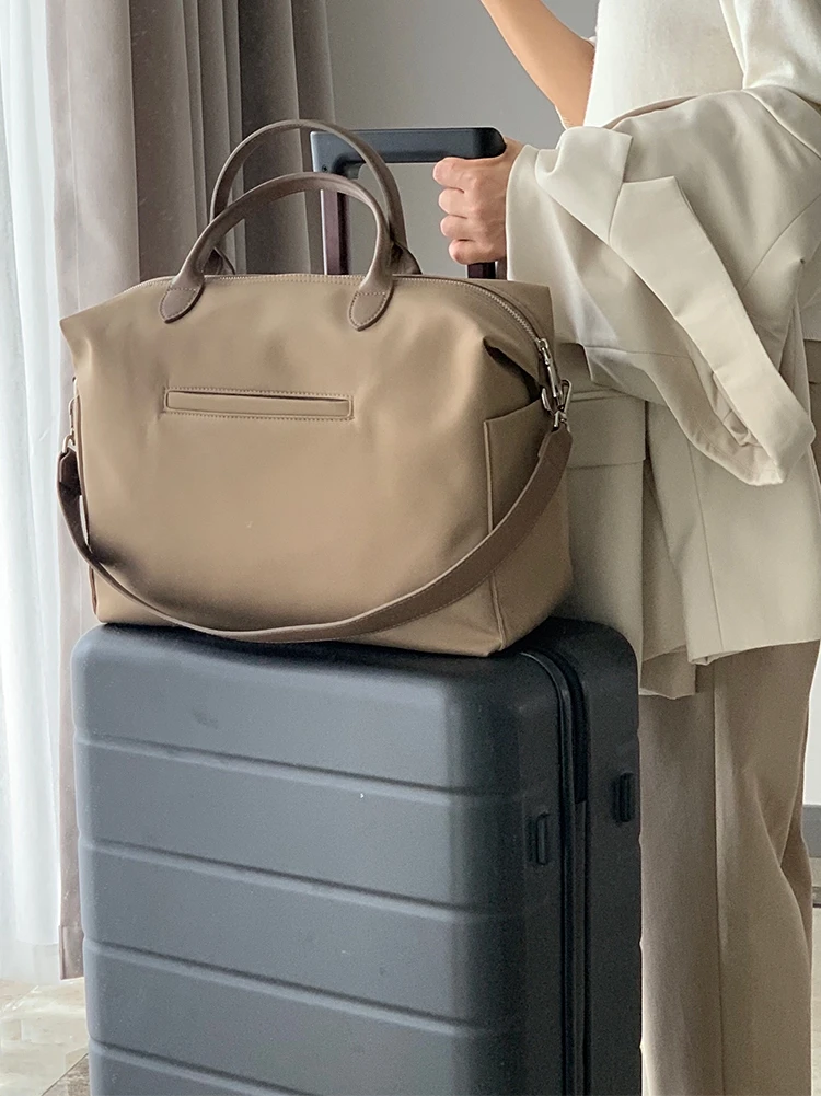 CENGE ナイロンレザー製トートバッグ 大容量で旅行・出張に最適な軽量デザイン