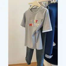 刺繍入りレースパネルのグレー半袖Tシャツ【ゆったりシルエット・アメリカンスタイル】