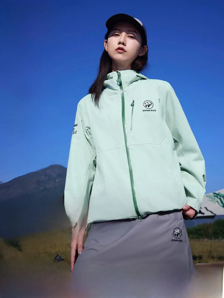 アウトドアカタログギフトにぴったりなジャケットは？ラクダパンダのシングルレイヤージャケットがおすすめ