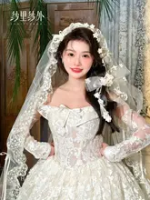 レースフリルのウェディングベール【フレンチスタイル・写真撮影用・高級感】