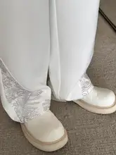 デザイン性のある刺繍入りカジュアルパンツ【男性用・リラクシングストレートフィット】