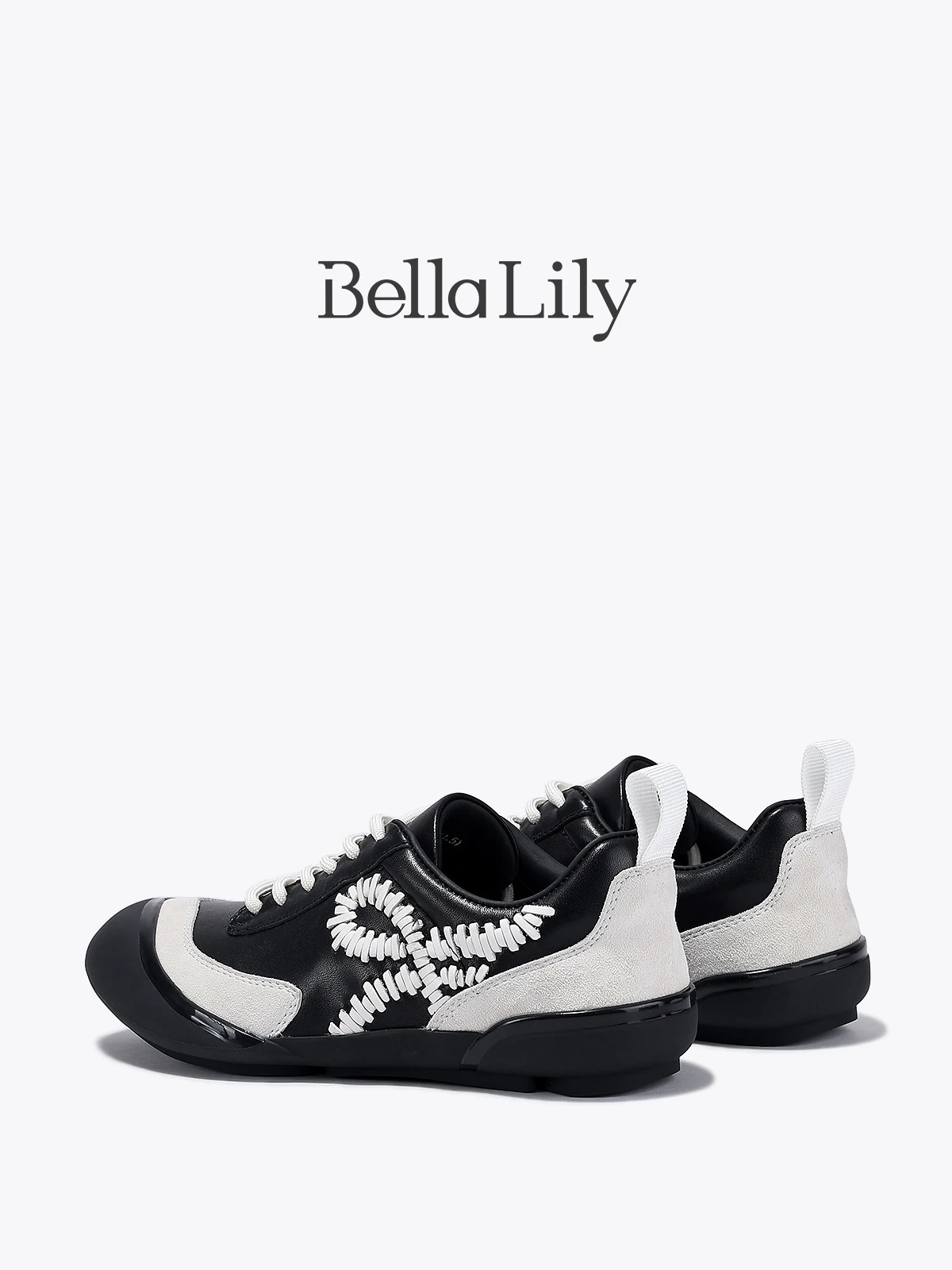 レースアップシューズ レディース 人気ブランドの一つとして選ばれる Bella Lily のバイカラー運動風カジュアルシューズ