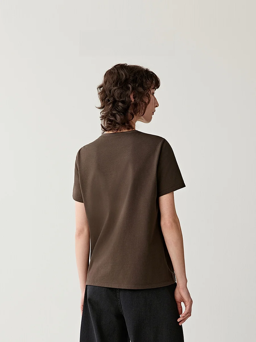 コットン生地のTシャツ【春向け・快適な着心地】：アウトレット価格とサイズフィットの実測比較