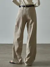 カーキのハイウエストストレートパンツ【女性用・ゆったりとしたシルエット】