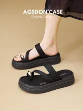 女性用 夏用ファッショナブルな黒い厚底サンダル【スカートとのコーディネートに最適】
