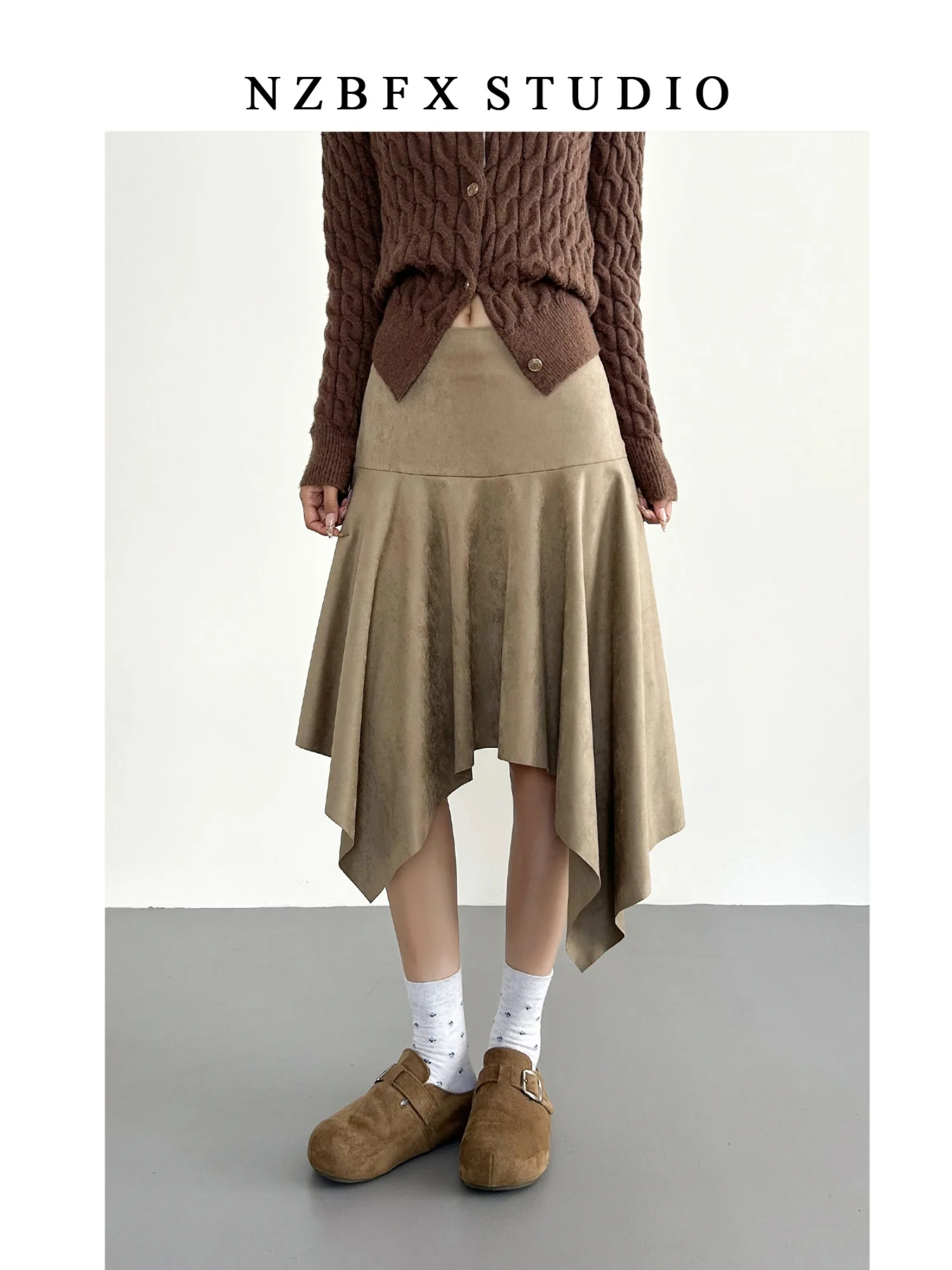 10月に着るレディース服装はどう選ぶ？レトロカジュアルなスカートが解決する3つの理由