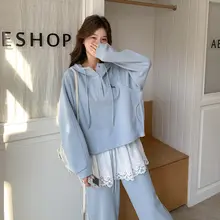 ブルーのレース風トップスとワイドパンツの上下セット【カジュアル・秋向け・リラクシング】（セットアップ対応）