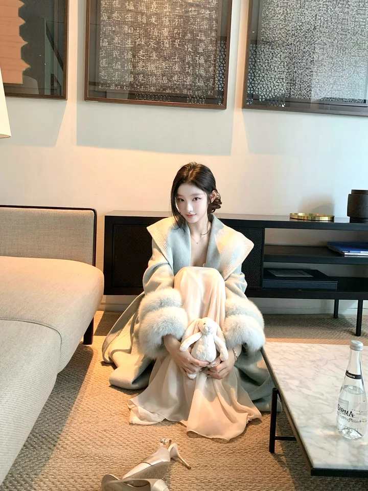 豪華なデザイン！オーストラリアウールと本物の狐毛のリバーシブルコート【極上の柔らかさ・アウター・ダブルフェイス】