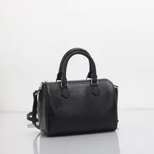 本革製 ボストンバッグ【クラシックデザイン・軽量・便利なショルダーバッグ】