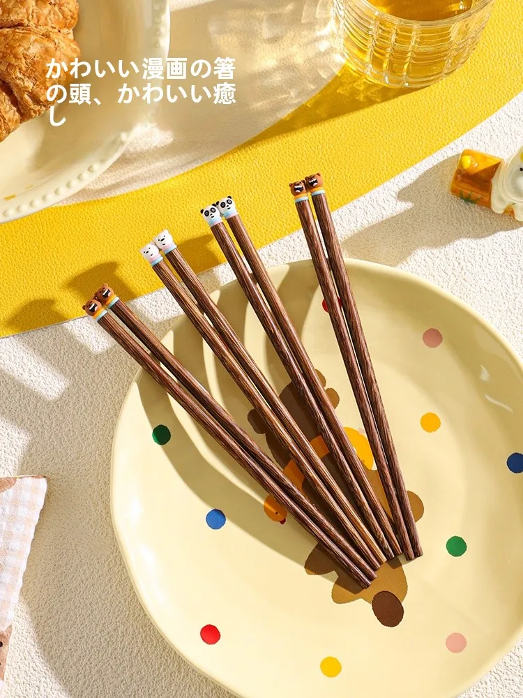 可愛いデザインの木製箸：子供用・家族用・分け会食に最適な18cm鸡翅木製品