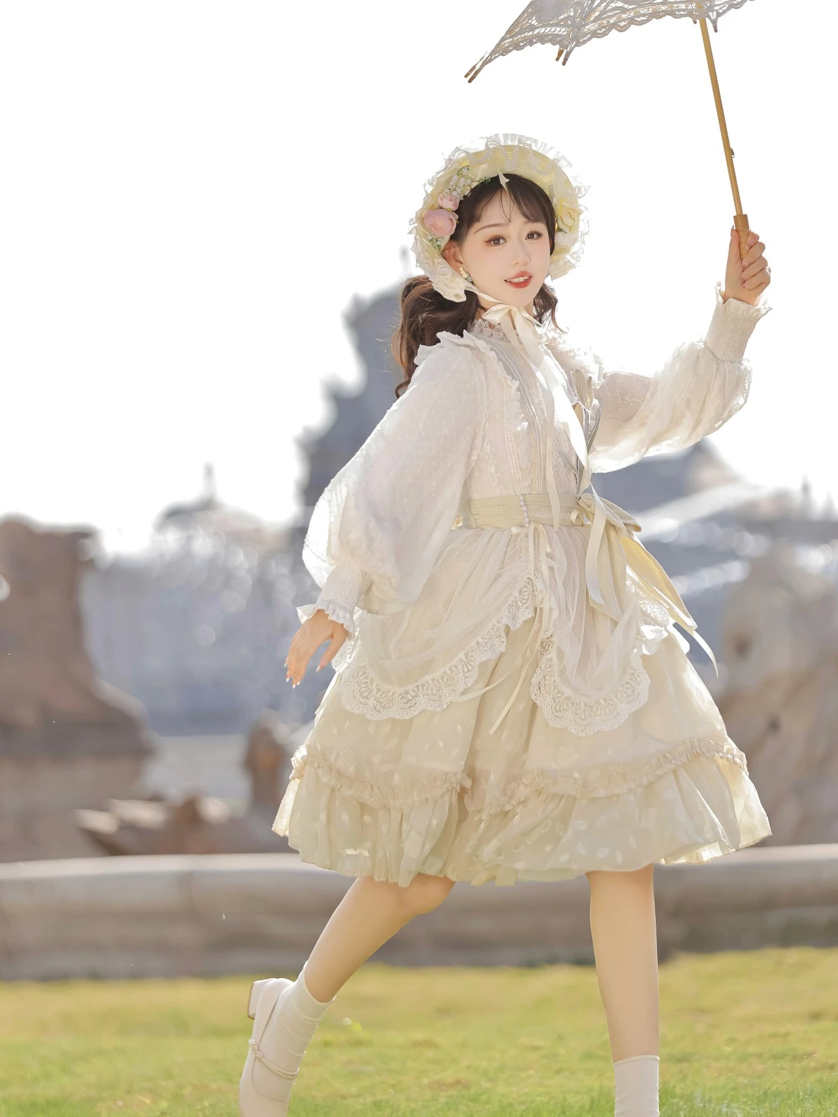 春のワンピースで迷うなら、この「プリンセススタイル」が救う理由は？